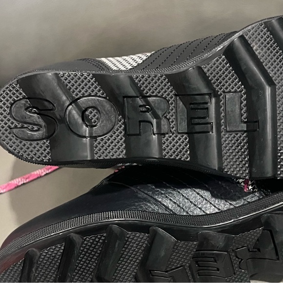 Sorel Black and Pink Houndstooth Combat Boots - Picture 8 of 14